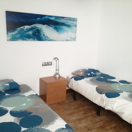 Surfhouse Hostel Famara Тегисе Экстерьер фото