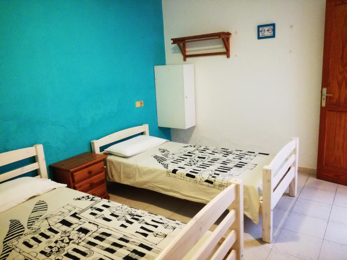 Surfhouse Hostel Famara Тегисе Экстерьер фото