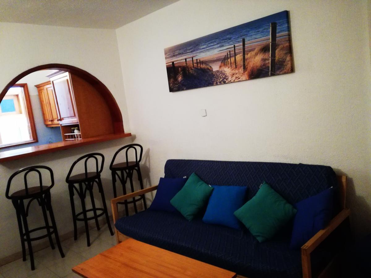 Surfhouse Hostel Famara Тегисе Экстерьер фото