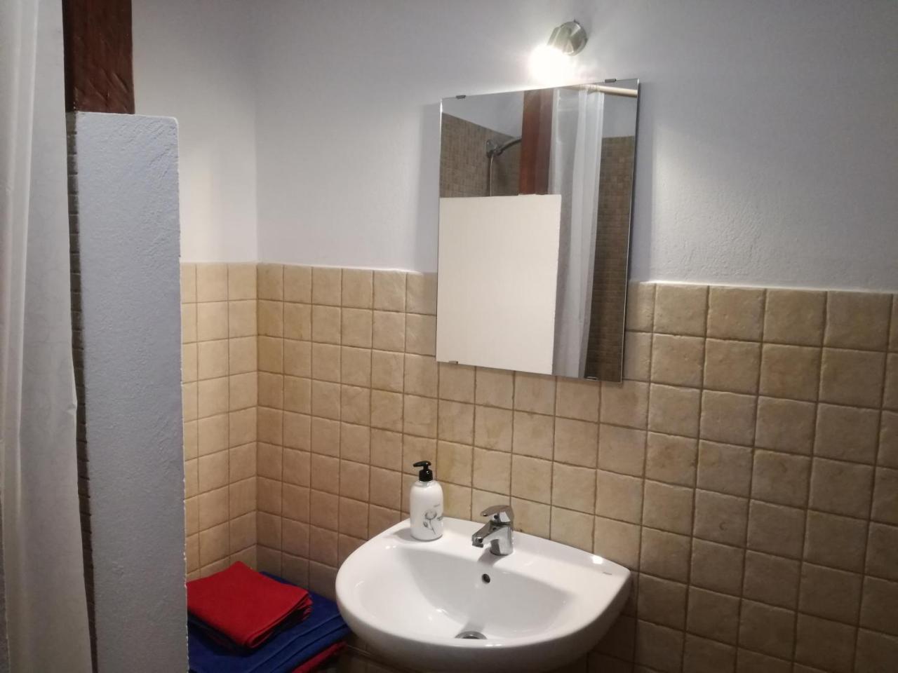 Surfhouse Hostel Famara Тегисе Экстерьер фото