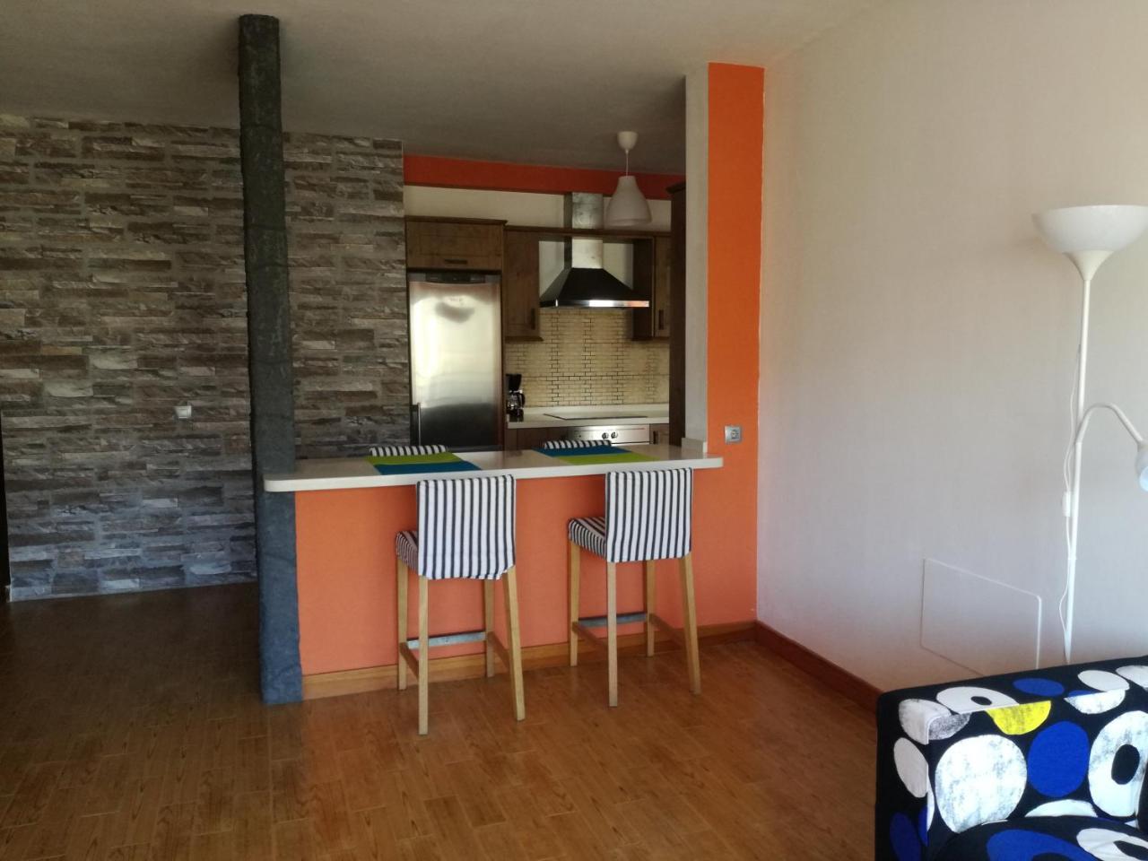 Surfhouse Hostel Famara Тегисе Экстерьер фото